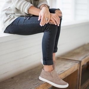 GRAY DOLCE VITA SUEDE SLIP-ON SNEAKERS